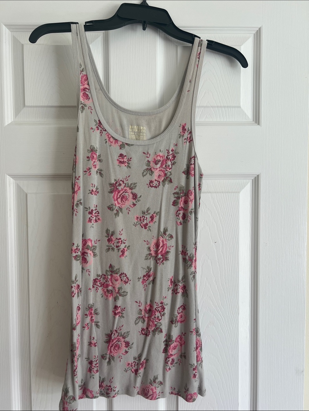 Mossimo Supply Co. Gray Tank with Pink Rose Print